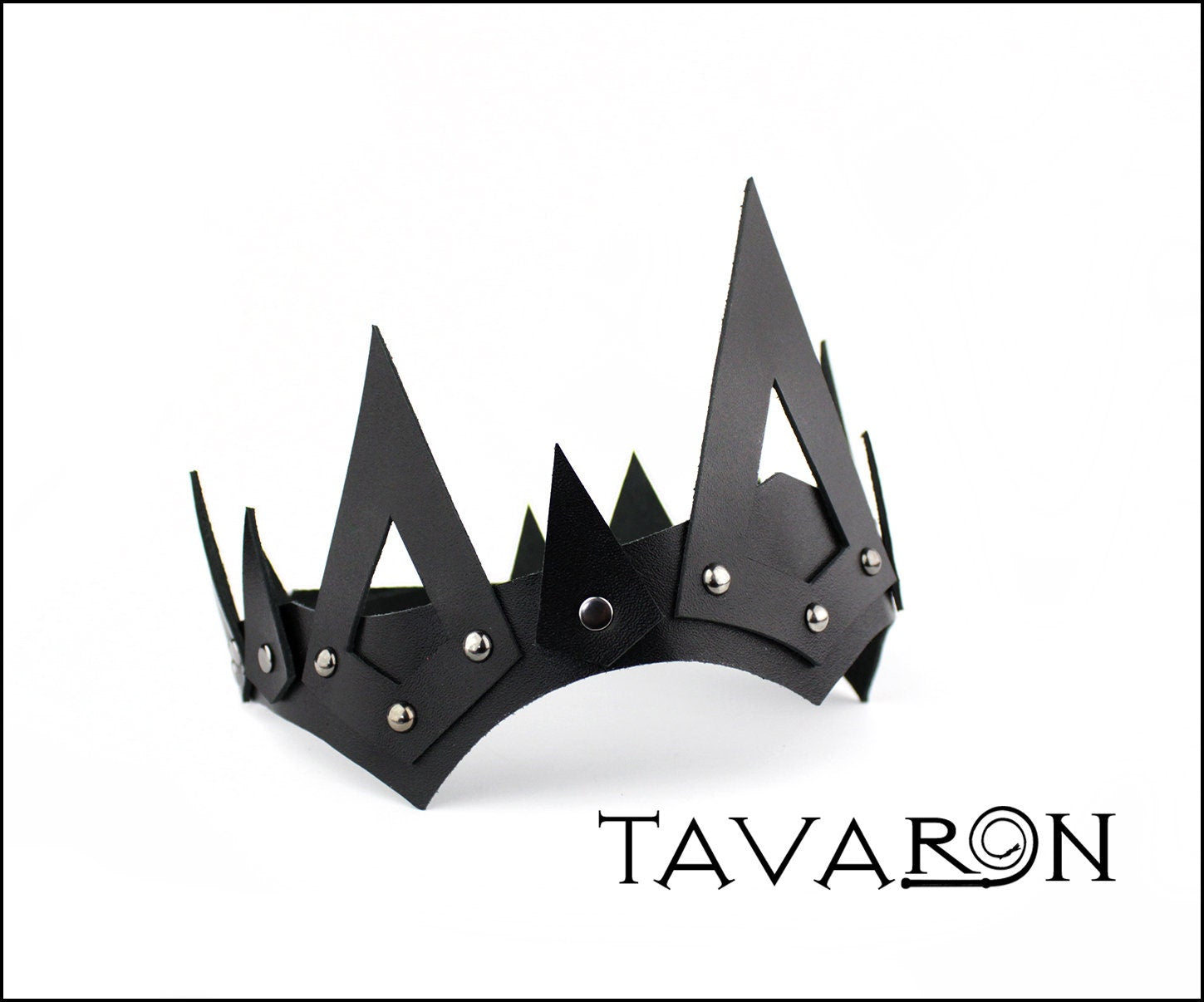 Leather crown with spikes