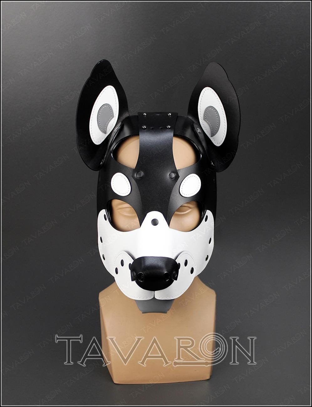 Leather husky mask with moving jaw