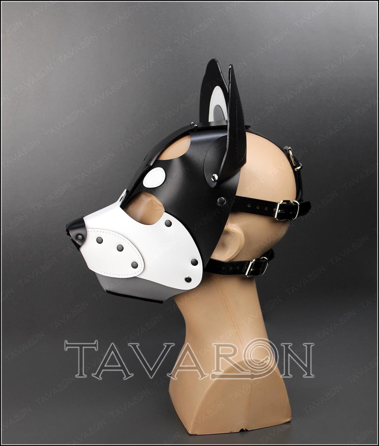 Leather husky mask with moving jaw