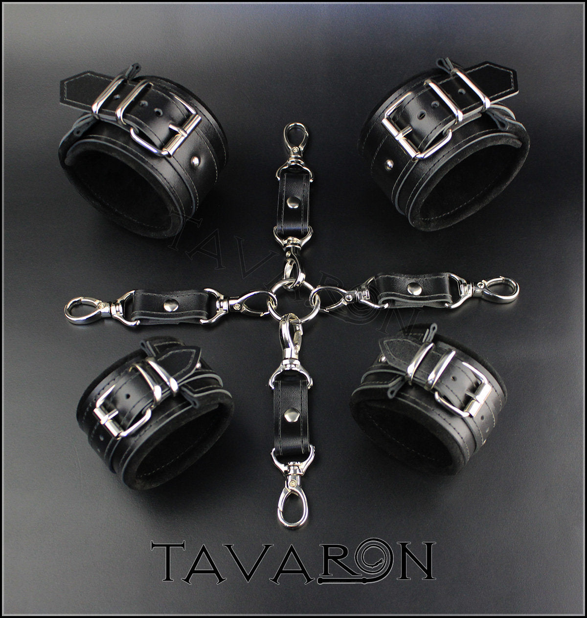 Leather restraints set