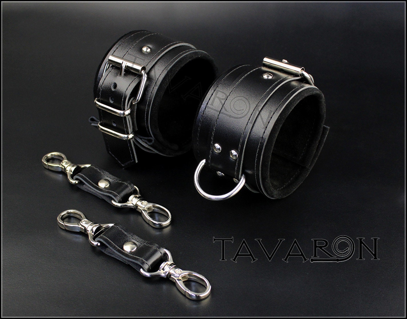 Leather restraints set