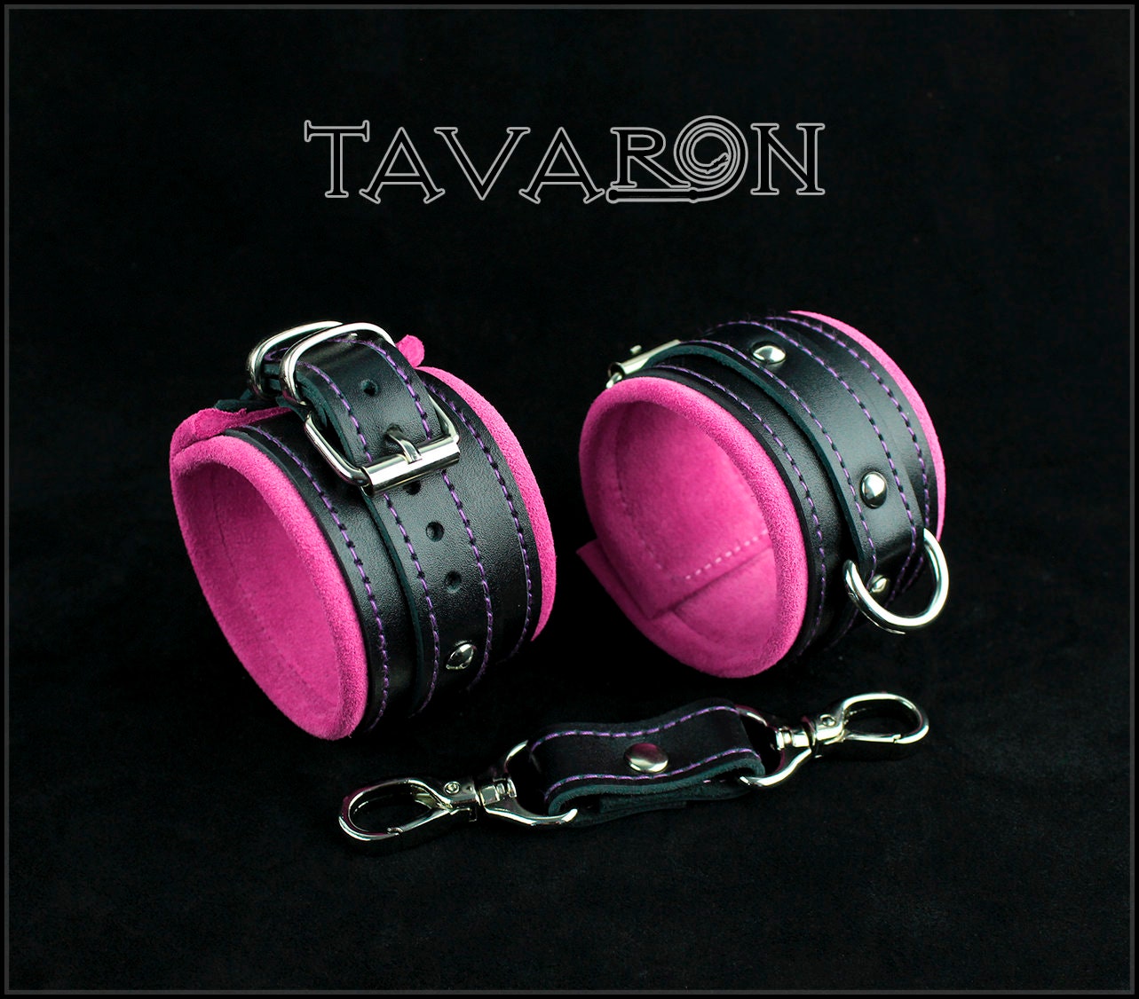 Leather restraints set with collar