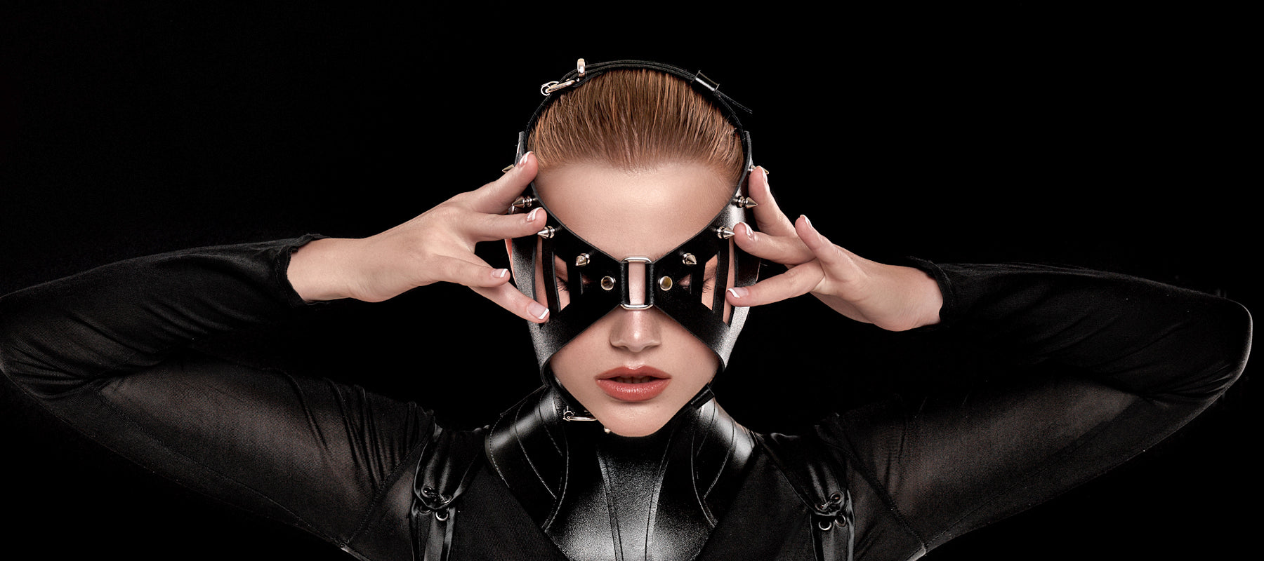 Tavaron Leather Hero Image